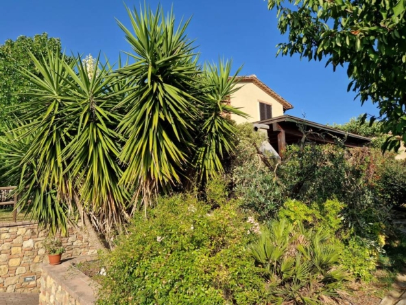 Attraktives Rustico bei Lari