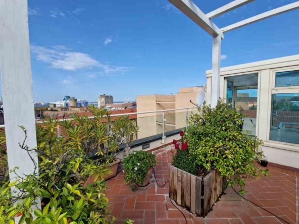 Penthouse in Livorno, Toskana mit Blick zum Hafen